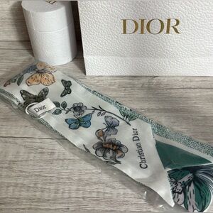 NWT Full Inclusion Dior Butterfly & Floral Silk Scarf Green & White